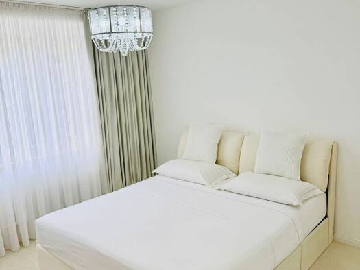 Wohnung zur Miete 980 € 2,5 Zimmer 65 m² frei ab sofort Moisling Moisling 23560