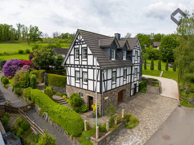 Mehrfamilienhaus zum Kauf provisionsfrei 850.000 € 13 Zimmer 388,2 m² 1.006 m² Grundstück Eichen Drolshagen 57489