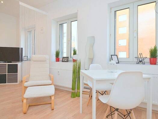 Wohnung zur Miete Wohnen auf Zeit 670 € 1 Zimmer 25 m² frei ab 02.01.2026 Südstadt Fürth 90763