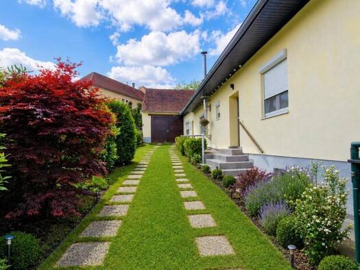 Einfamilienhaus zum Kauf 180.000 € 3 Zimmer 85 m² 702 m² Grundstück Hannersdorf 7473