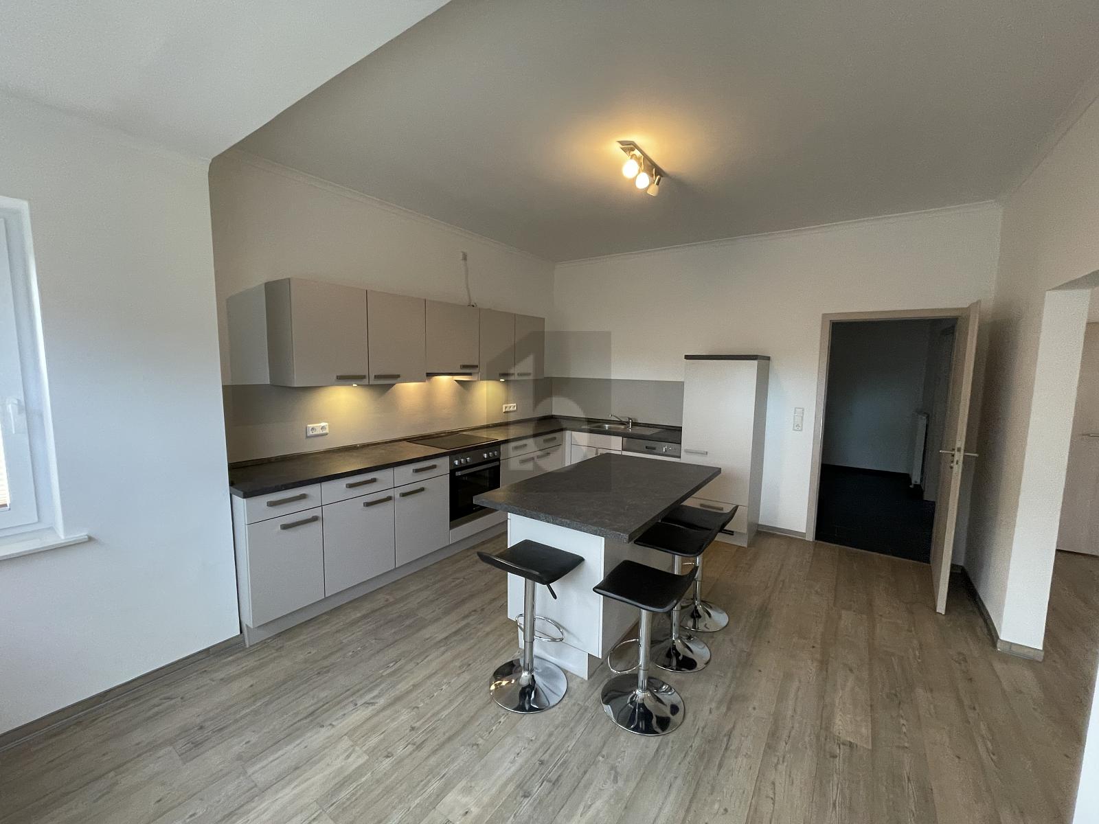 Mehrfamilienhaus zum Kauf 470.000 € 7 Zimmer 280 m²<br/>Wohnfläche 930 m²<br/>Grundstück Papenburg - Untenende Papenburg 26871