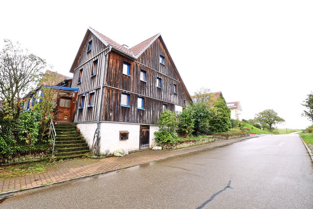 Einfamilienhaus zum Kauf 245.000 € 5 Zimmer 180 m²<br/>Wohnfläche 733 m²<br/>Grundstück Niederstetten Niederstetten 97996