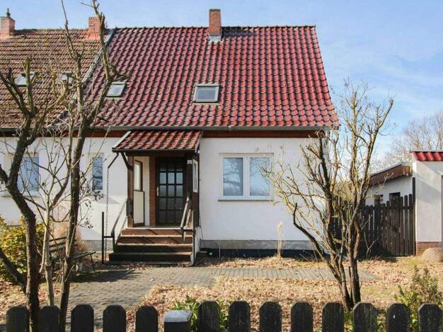 Doppelhaushälfte zum Kauf 179.000 € 4 Zimmer 97 m² 988 m² Grundstück Kotzen 14715