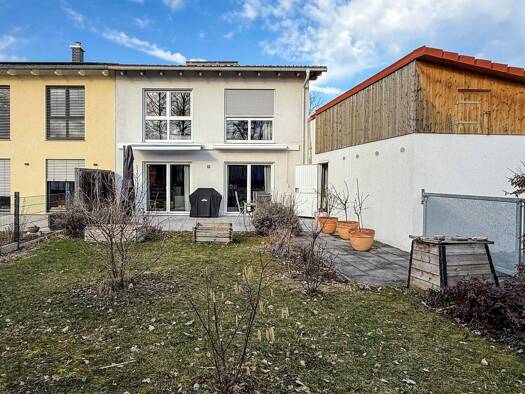 Reihenendhaus zur Miete 2.490 € 4 Zimmer 152 m² 230 m² Grundstück frei ab 01.06.2026 Höhenkirchen 85635