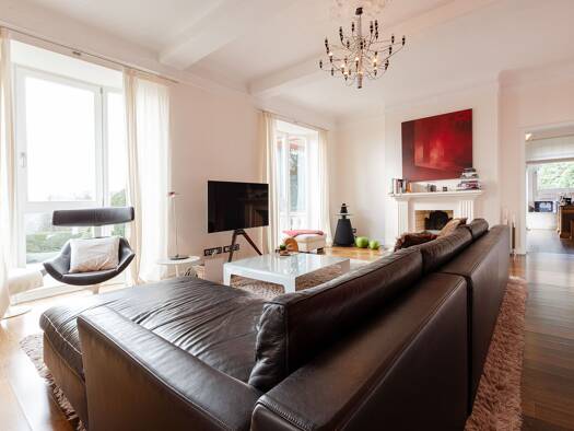 Einfamilienhaus zum Kauf 2.224.000 € 7 Zimmer 302 m² 1.099 m² Grundstück Hofheim Hofheim am Taunus 65719