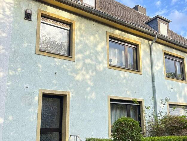 Reihenmittelhaus zum Kauf provisionsfrei 225.000 € 7 Zimmer 131 m² 146 m² Grundstück Eicken Nord 41063