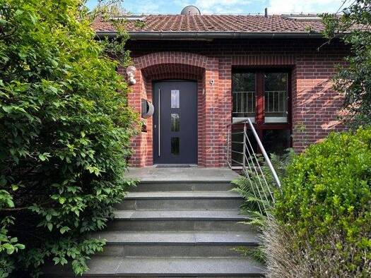 Einfamilienhaus zum Kauf 385.000 € 9 Zimmer 295 m² 3.543 m² Grundstück Rheden Gronau (Leine) 31028
