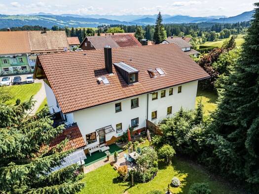 Doppelhaushälfte zum Kauf 700.000 € 247,1 m² 1.279 m² Grundstück Schalkenried 9 Schalkenried Scheidegg 88175