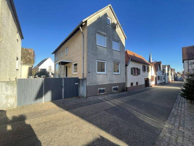 Einfamilienhaus zum Kauf 249.000 € 5 Zimmer 126 m² 618 m² Grundstück Rhodt unter Rietburg 76835