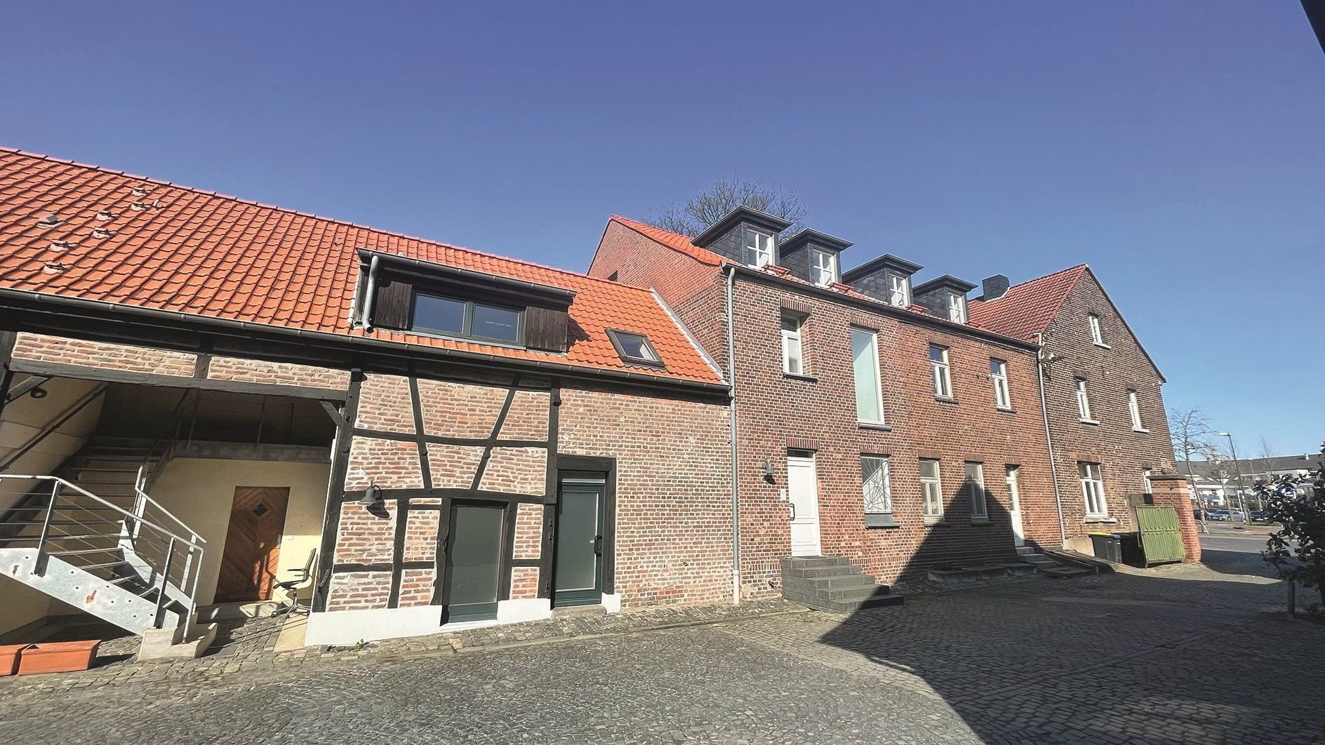 Haus zum Kauf 4.200.000 € 24 Zimmer 1.033 m²<br/>Wohnfläche 1.500 m²<br/>Grundstück Wittlaer Düsseldorf / Wittlaer 40489