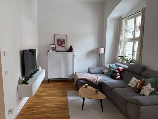 Wohnung zur Miete 730 € 2 Zimmer 65,8 m² Geschoss 1/2 frei ab 01.05.2026 Kleine Klausstraße 16 Altstadt Halle (Saale) 06108