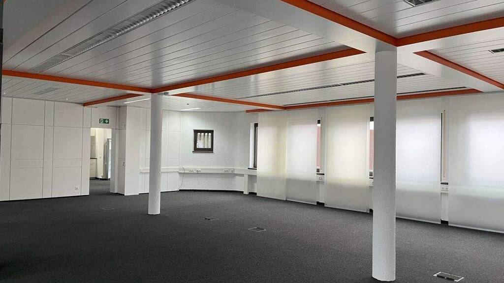 Bürofläche zur Miete 3.340 € 11 Zimmer 358,2 m² Bürofläche Einsingen Ulm 89079