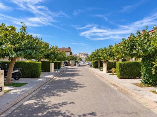Villa zum Kauf 299.800 € 3 Zimmer 96 m² Roses 17480