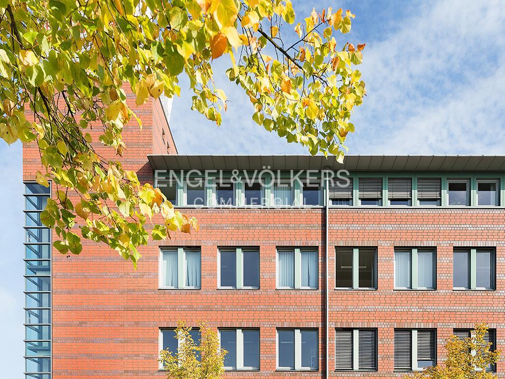 Büro-/Praxisfläche zur Miete 14,50 € 2.129 m²<br/>Bürofläche ab 158 m²<br/>Teilbarkeit Tegel Berlin 13507