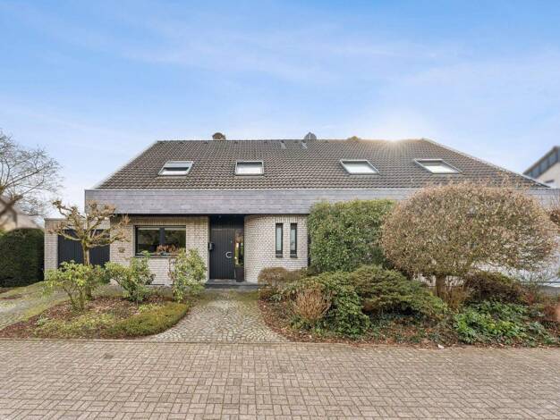 Doppelhaushälfte zum Kauf 615.000 € 5 Zimmer 138 m² 391 m² Grundstück Rosellen Neuss 41470