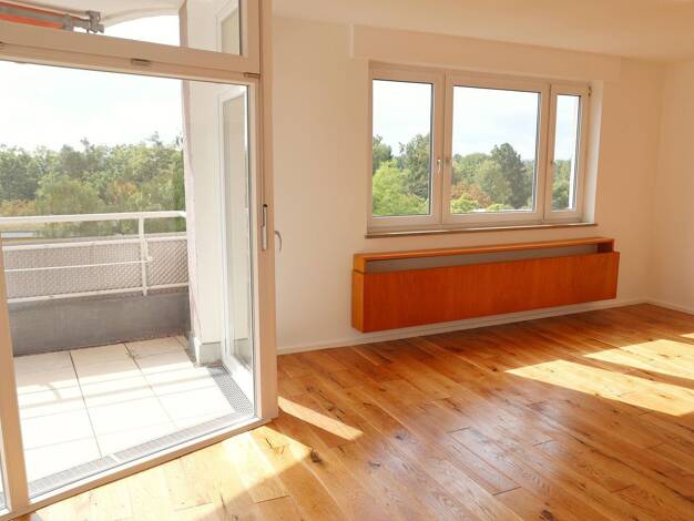 Wohnung zur Miete 1.780 € 5 Zimmer 135 m² 5. Geschoss frei ab 24.10.2025 Taunusstraße 58 Böblingen Böblingen 71032