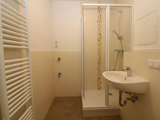 Wohnung zur Miete 379 € 3 Zimmer 55,3 m² 4. Geschoss Karl-Kegel-Straße 10a Freiberg 09599