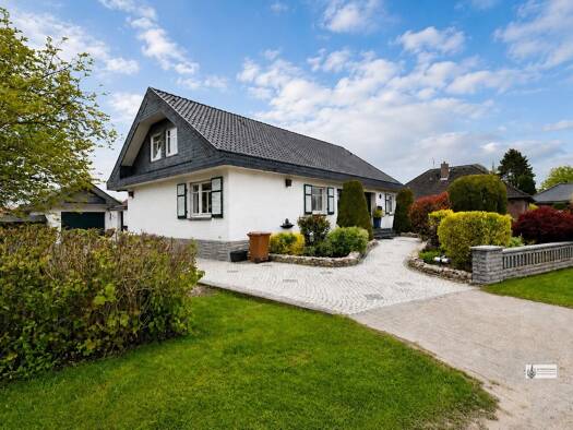 Einfamilienhaus zum Kauf 619.000 € 5 Zimmer 186 m² 1.199 m² Grundstück frei ab 01.08.2026 Heiligenfelde Syke 28857
