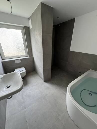 Wohnung zur Miete 1.000 € 3,5 Zimmer 105 m² Geschoss EG/3 frei ab 01.09.2025 Eichwald Kassel 34123