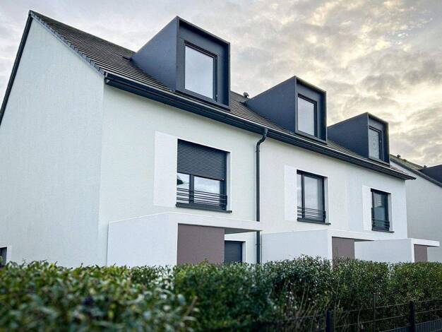 Reihenmittelhaus zum Kauf provisionsfrei 539.000 € 5 Zimmer 145 m² 330 m² Grundstück Nauen 14641