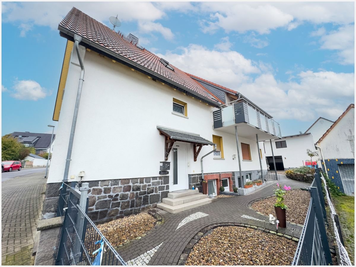 Mehrfamilienhaus zum Kauf 420.000 € 11 Zimmer 265 m²<br/>Wohnfläche 442 m²<br/>Grundstück Allendorf Allendorf (Lumda) 35469