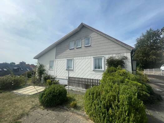 Doppelhaushälfte zum Kauf 117.000 € 6 Zimmer 113 m² 624 m² Grundstück frei ab sofort Marktredwitz Marktredwitz 95615