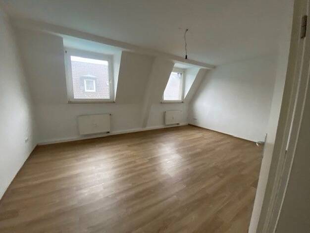 Wohnung zur Miete 790 € 2 Zimmer 79 m² 1. Geschoss frei ab 31.08.2026 Gertrudisstr. 4 Nordviertel Stadtbezirk I 45141