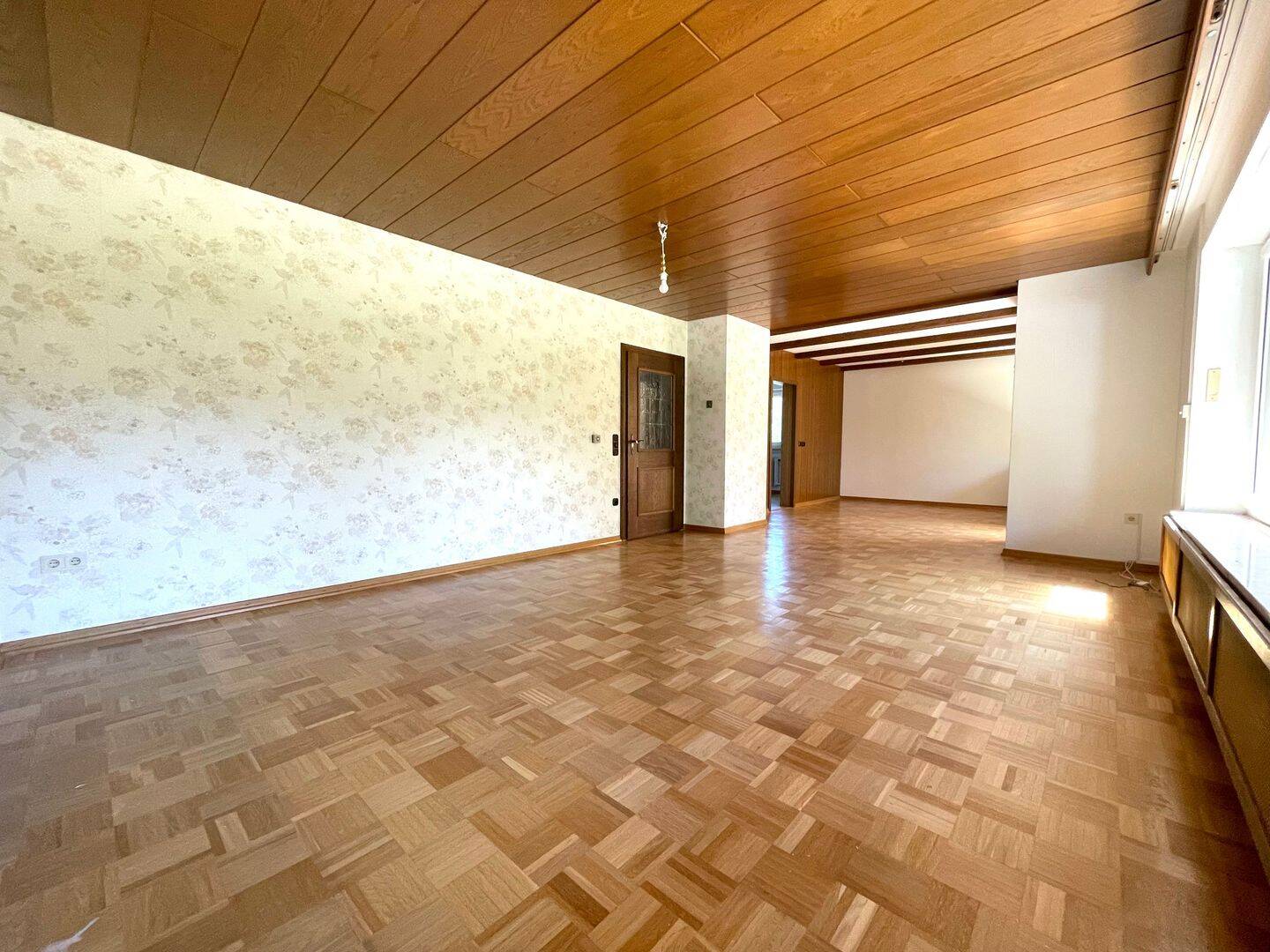 Einfamilienhaus zum Kauf - Mehr