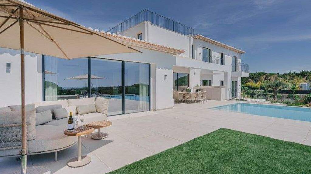 Einfamilienhaus zum Kauf - Erstbezug 2.750.000 € 212,2 m² Lagoa e Carvoeiro