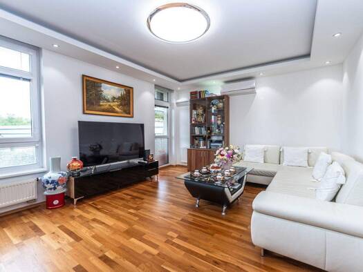 Wohnung zum Kauf 516.000 € 4 Zimmer 92 m² 2. Geschoss Prag 100 00