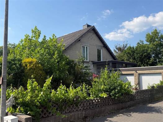 Einfamilienhaus zum Kauf 279.000 € 6 Zimmer 170 m² 904 m² Grundstück frei ab sofort Caan 56237