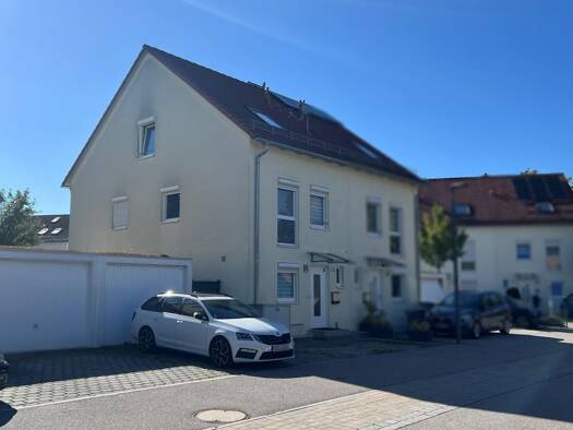 Doppelhaushälfte zur Miete 2.000 € 5 Zimmer 128 m² 180 m² Grundstück frei ab 15.12.2026 Hallbergmoos Hallbergmoos 85399