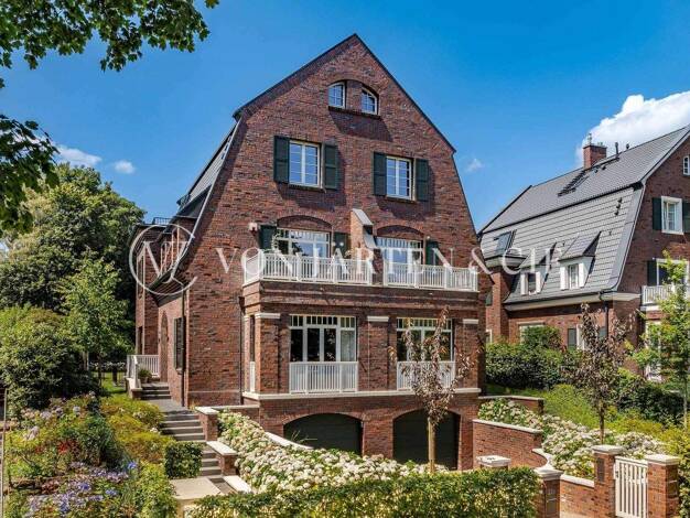 Stadthaus zum Kauf 2.890.000 € 5 Zimmer 242 m² 450 m² Grundstück Nienstedten Hamburg 22609