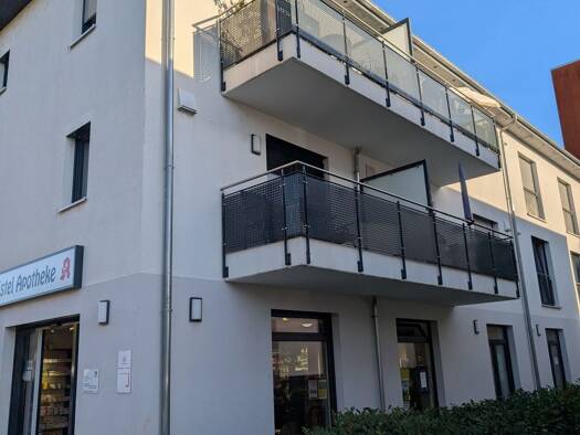 Wohnung zur Miete 970 € 2 Zimmer 63 m² Geschoss 1/3 frei ab 15.12.2026 Fechenheim Frankfurt am Main 60386