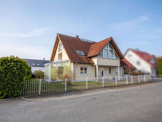 Einfamilienhaus zum Kauf 693.000 € 7 Zimmer 211 m² 659 m² Grundstück Berngau 92361
