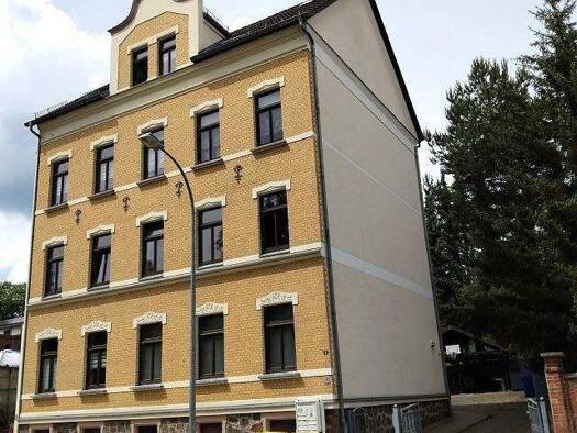 Mehrfamilienhaus zum Kauf als Kapitalanlage geeignet 230.000 € 14 Zimmer 330 m² 570 m² Grundstück Nordbahnhofstraße 4 Werdau Werdau 08412