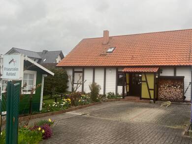 Einfamilienhaus zum Kauf 6 Zimmer 160 m² 560 m² Grundstück Langenbogen Teutschenthal 06179