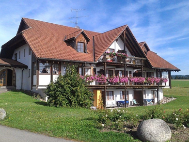 Wohnung zur Miete 449 € 1 Zimmer 36 m² EG frei ab sofort Nöggenschwiel Weilheim 79809