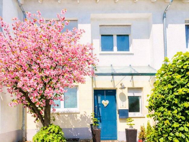 Reihenmittelhaus zum Kauf provisionsfrei 719.000 € 4 Zimmer 131 m² 158 m² Grundstück frei ab 01.06.2026 Liederbach 65835