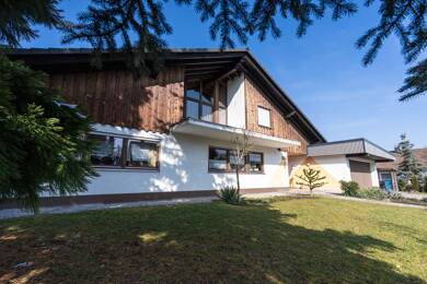 Einfamilienhaus zum Kauf 598.000 € 6 Zimmer 205 m² 1.197 m² Grundstück Vöhringen Vöhringen 72189