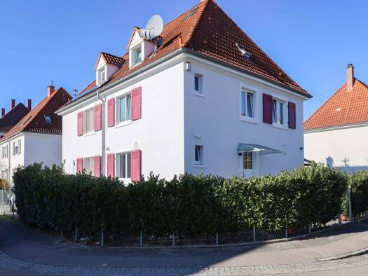 Doppelhaushälfte zum Kauf 595.000 € 5 Zimmer 140,6 m² 259 m² Grundstück Weil am Rhein 79576