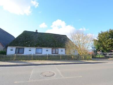 Einfamilienhaus zum Kauf 85.000 € 4 Zimmer 98 m² 998 m² Grundstück Fedderingen 25779