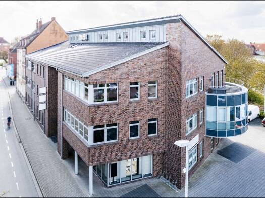Bürogebäude zum Kauf 1.800.000 € 1.849,7 m² Bürofläche Stadtzentrum Emden 26721