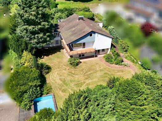 Einfamilienhaus zum Kauf 699.000 € 8,5 Zimmer 300 m² 1.600 m² Grundstück frei ab sofort Lahr Lahr/Schwarzwald 77933
