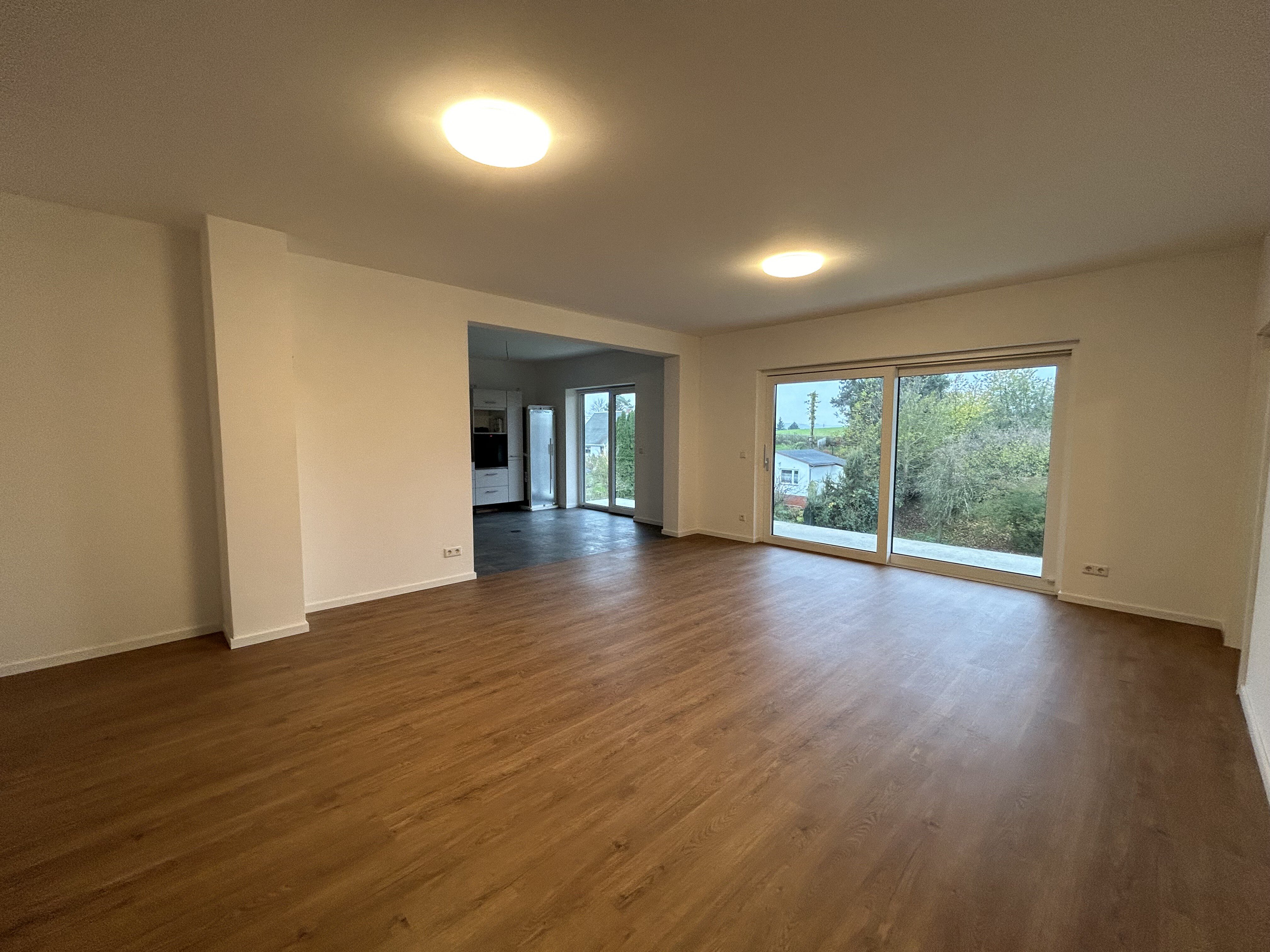 Wohnung zum Kauf 395.000 € 5 Zimmer 150 m²<br/>Wohnfläche 2.<br/>Geschoss Zeitz Zeitz 06712