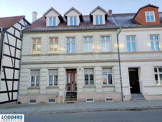 Wohnung zur Miete 315 € 2 Zimmer 45 m² 1. Geschoss frei ab sofort Stendal 39576