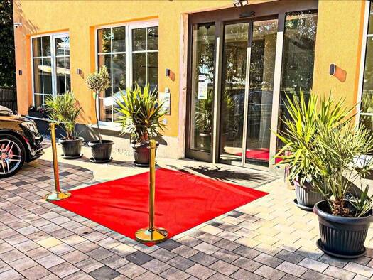 Hotel zur Miete 19.000 € 40 Zimmer 86 Betten Lechhausen Lechhausen 86165