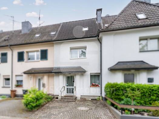 Reihenmittelhaus zum Kauf 298.000 € 4 Zimmer 105 m² 407 m² Grundstück Heidkamp Bergisch Gladbach 51469
