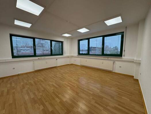 Bürofläche zur Miete 985 € 4 Zimmer 125 m² Bürofläche Isernhagen H.B. Isernhagen 30916