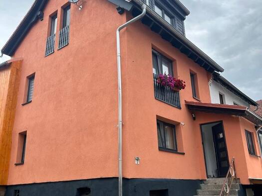 Doppelhaushälfte zum Kauf provisionsfrei 255.000 € 4 Zimmer 140 m² 3.960 m² Grundstück Neuengronau Sinntal 36391